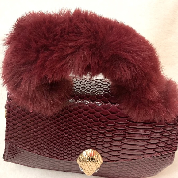 Wine Burgundy Faux Fur and Snakeskin Top Handle Handbag with shoulder strap - Picture 5 of 16